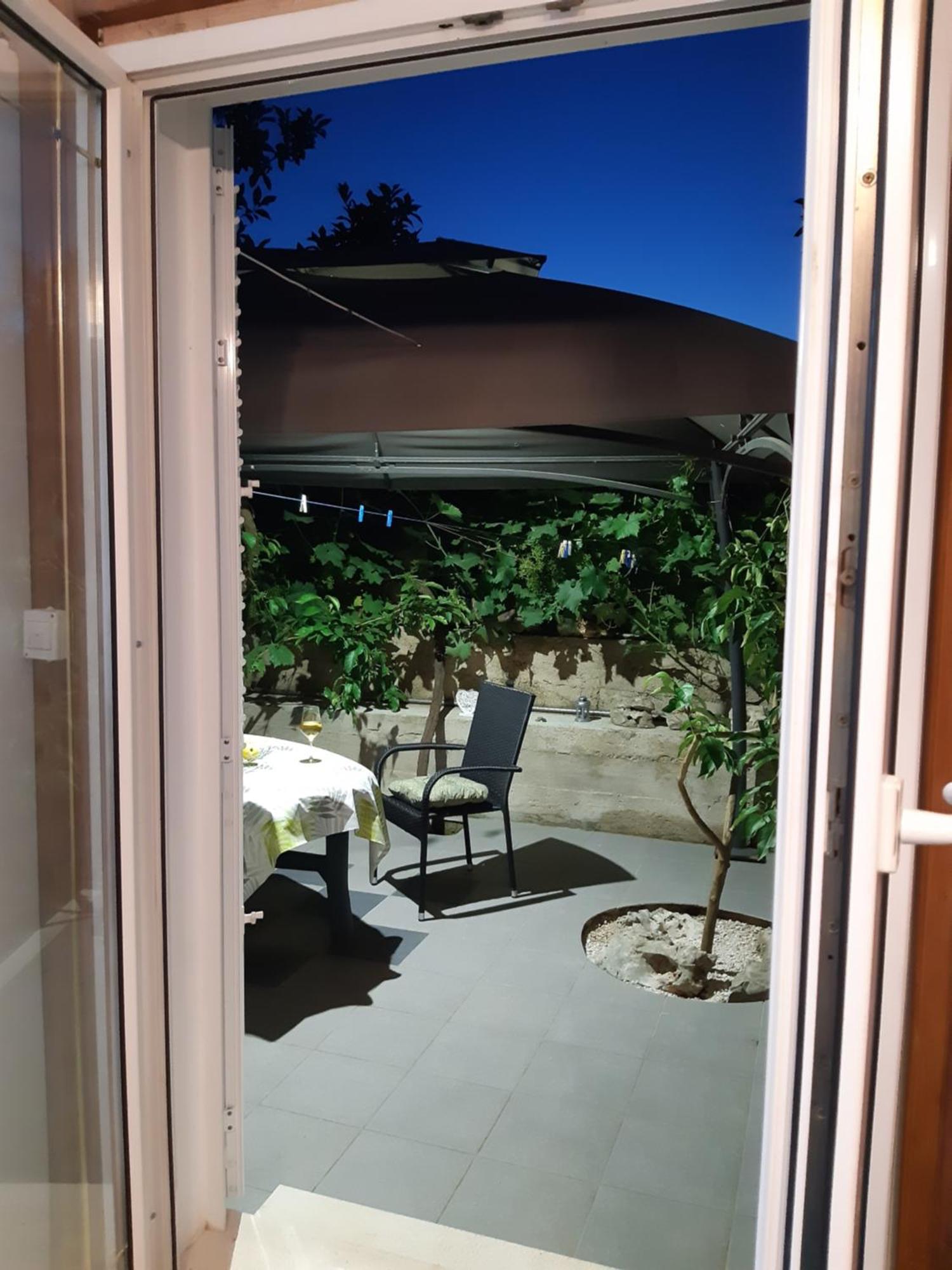 Apartments Cebalo - Ekonomija コルチュラ 部屋 写真